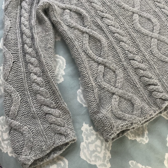 L'ÉCOLE DES FEMMES gray size small sweater with 3/4th sleeves - Picture 2 of 7